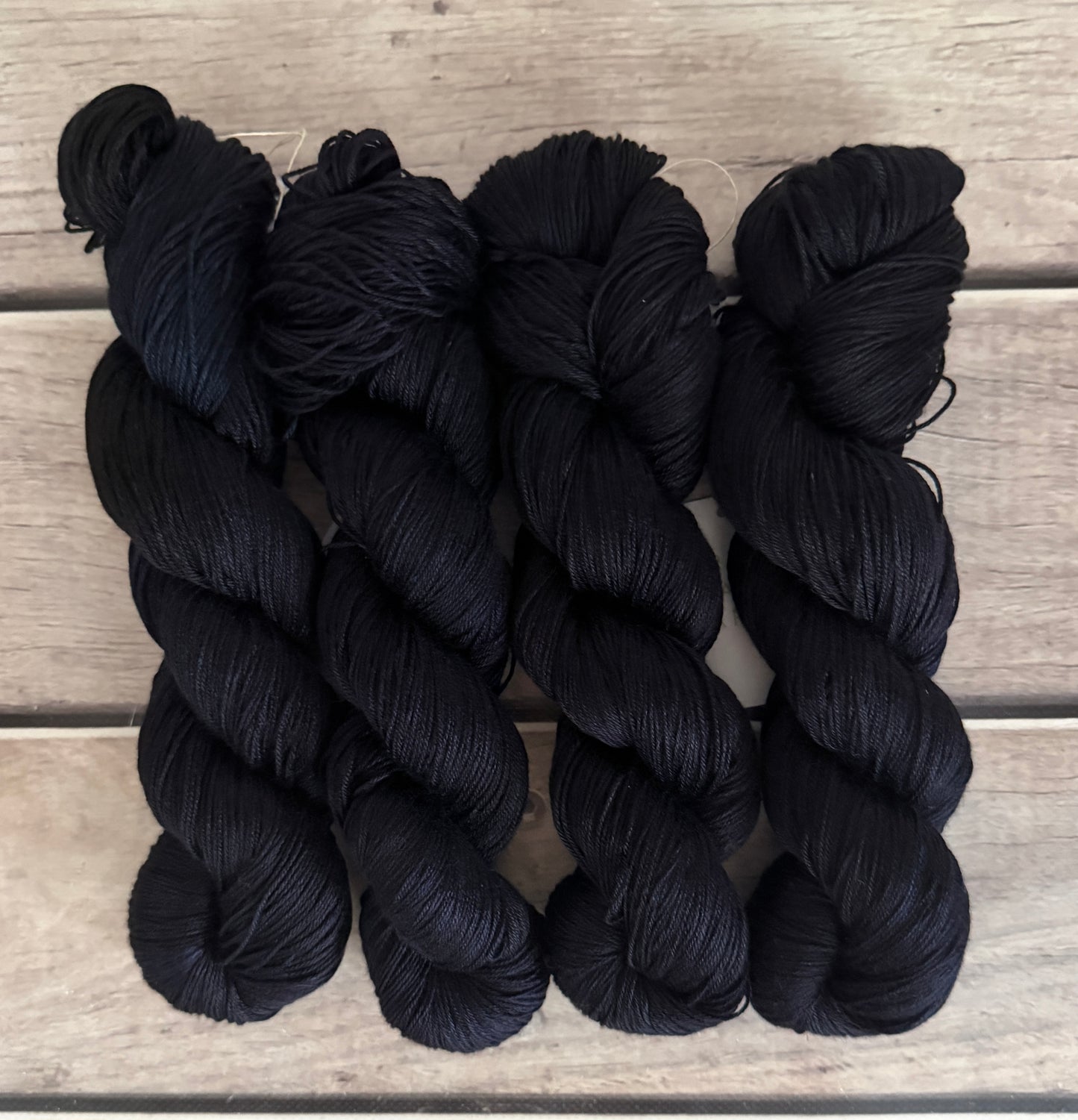 Dark Night - 4 ply Mulberry silk - Pekoe f