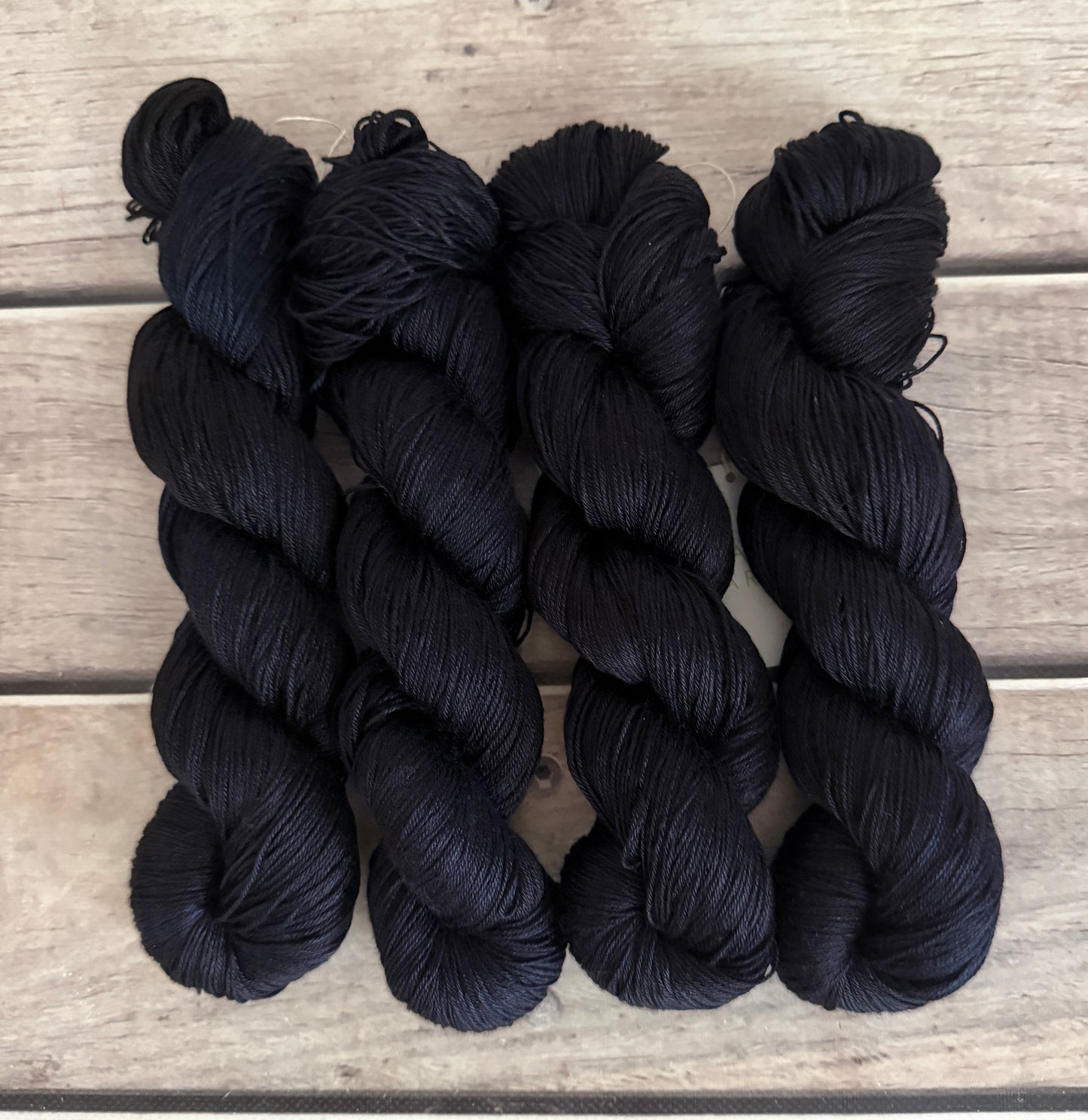 Dark Night - 4 ply Mulberry silk - Pekoe f