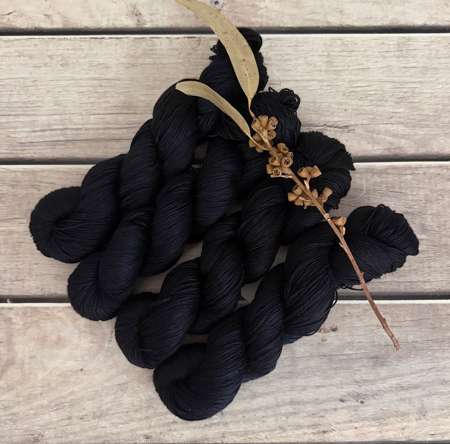 Dark Night - 4 ply Mulberry silk - Pekoe f
