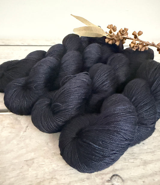 Dark Night - 4 ply Mulberry silk - Pekoe f