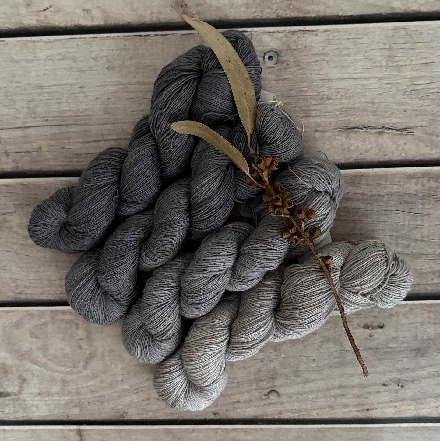 Hush_ 4 skein fade_ sw merino single _ Pine