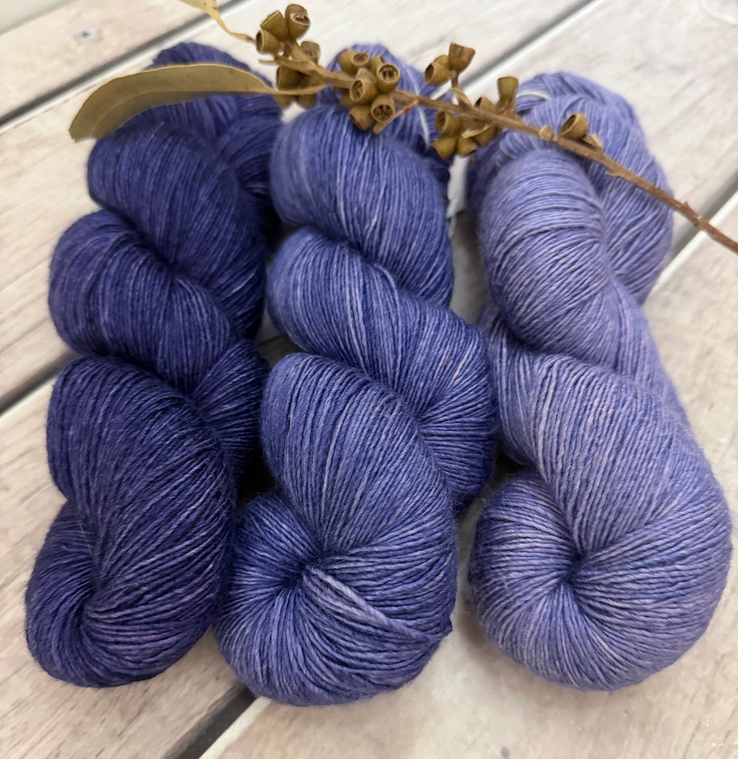 Gloam - 3 skein set - 4 ply single/Osmanthus