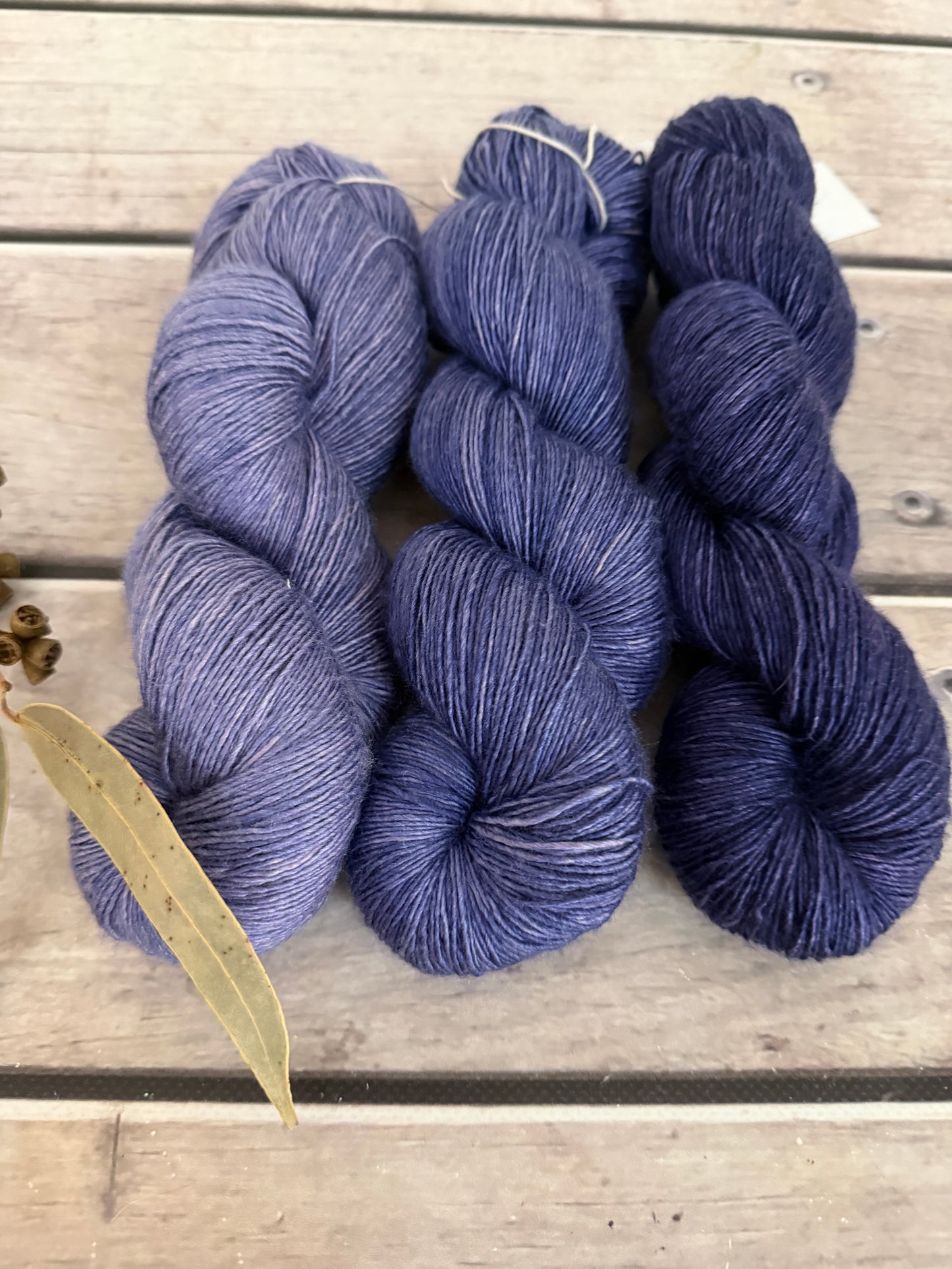 Gloam - 3 skein set - 4 ply single/Osmanthus