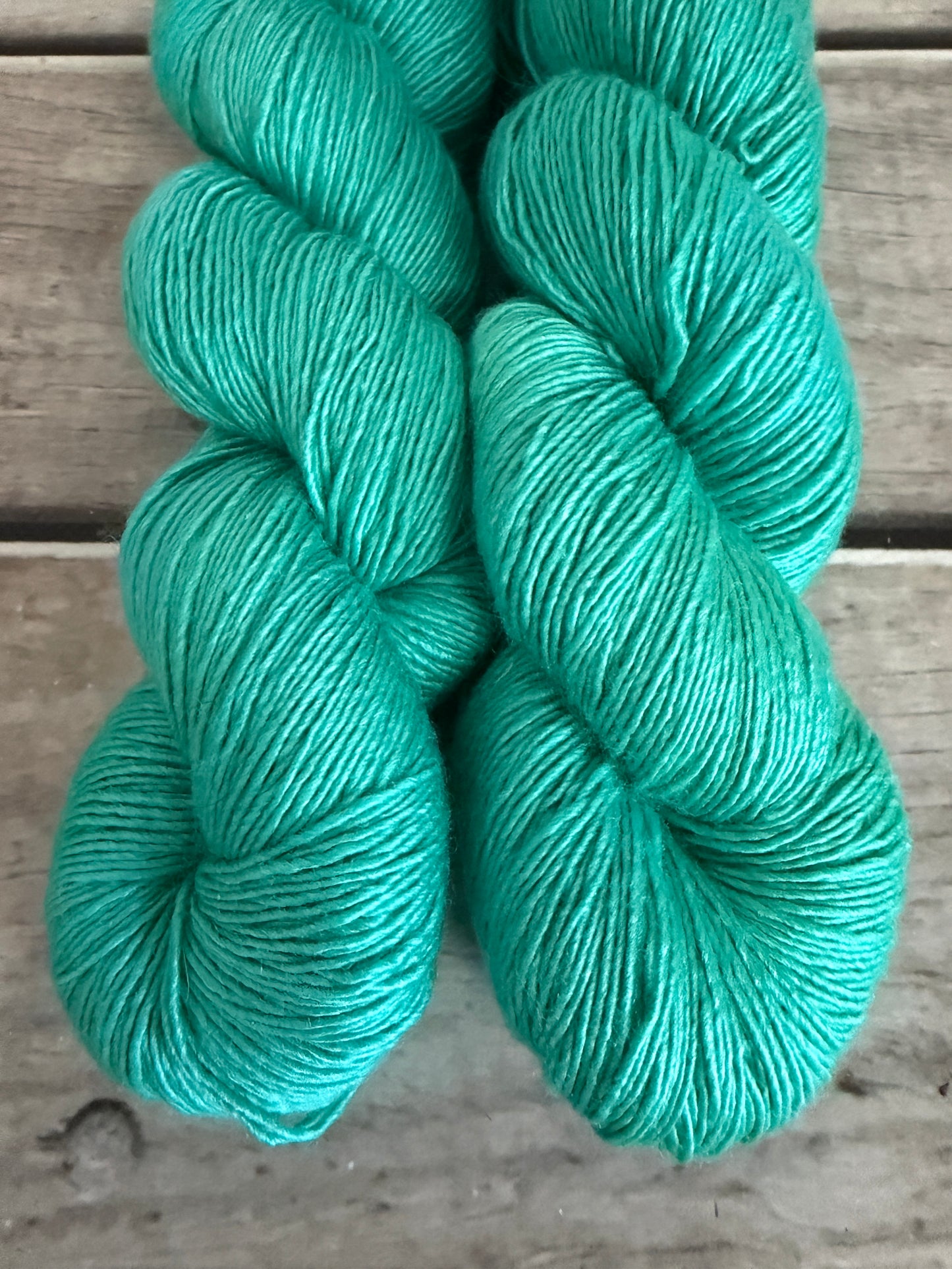 Neon Cuckoo Bee #2 - Merino/Silk 4 ply single - Osmanthus