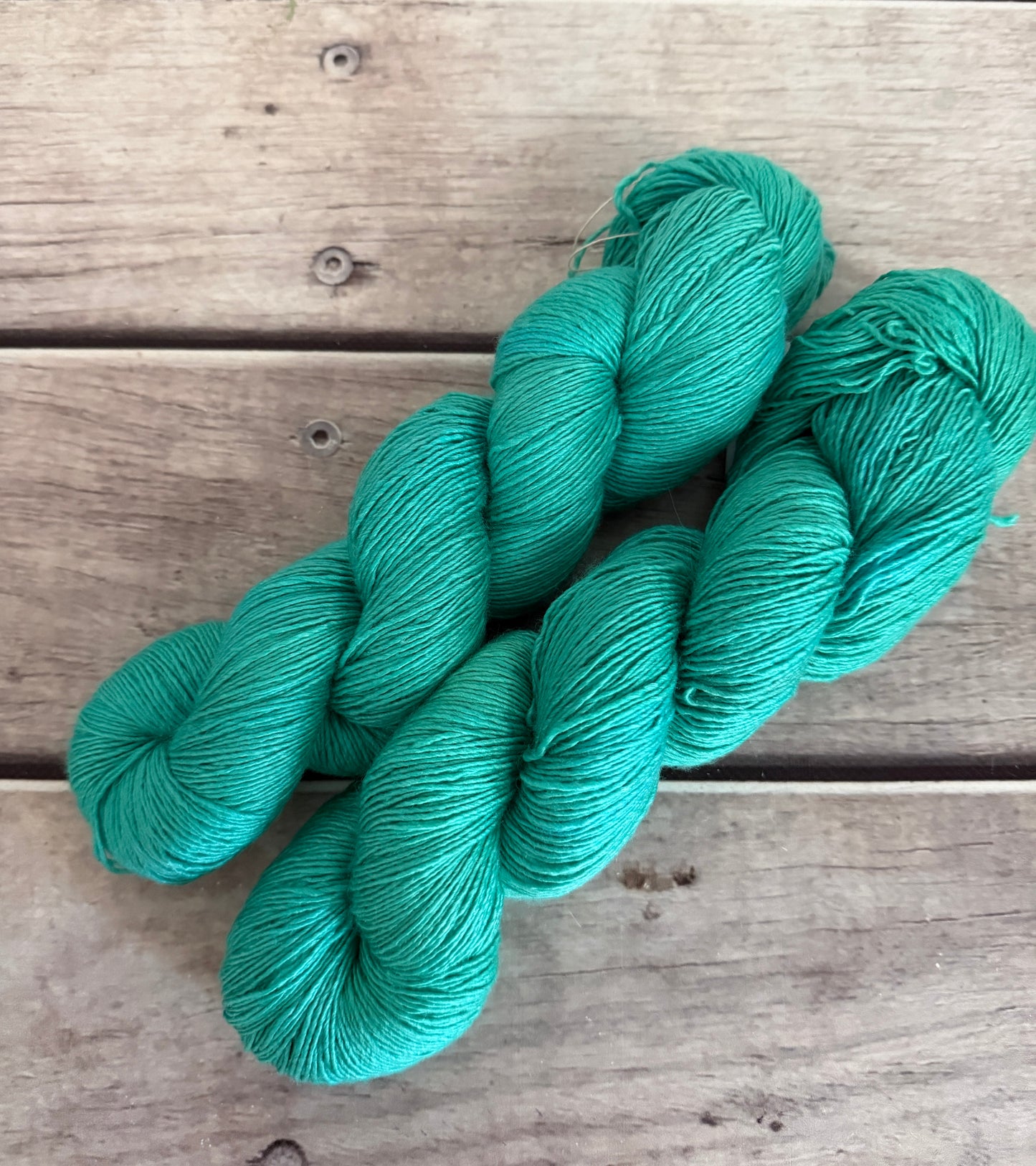 Neon Cuckoo Bee #2 - Merino/Silk 4 ply single - Osmanthus