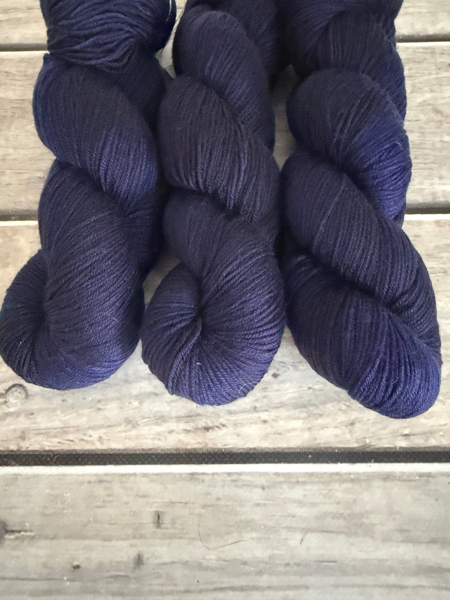 Neon Cuckoo Bee #1 - 4 ply sock yarn in merino/nylon - Darjeeling 4