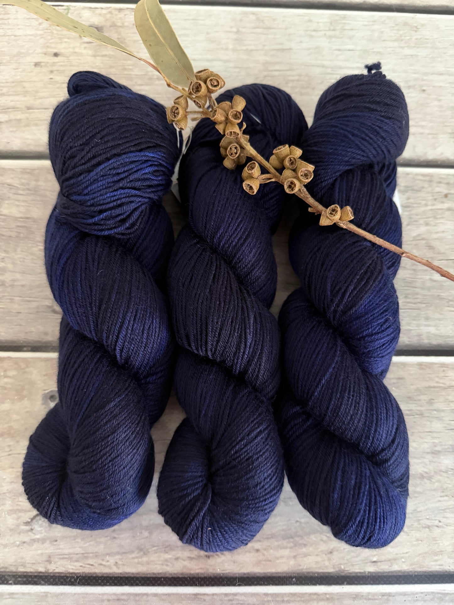Neon Cuckoo Bee #1 - 4 ply sock yarn in merino/nylon - Darjeeling 4