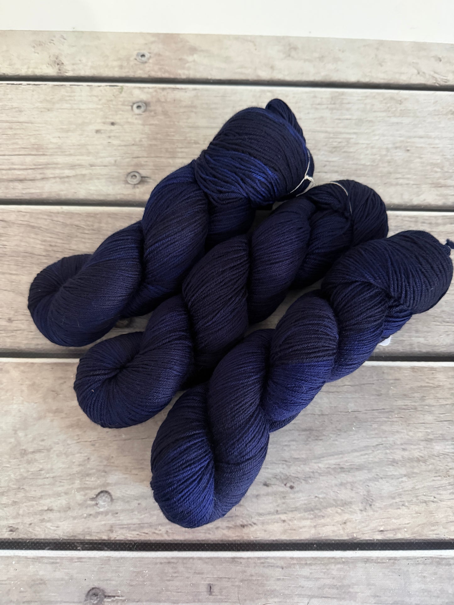Neon Cuckoo Bee #1 - 4 ply sock yarn in merino/nylon - Darjeeling 4