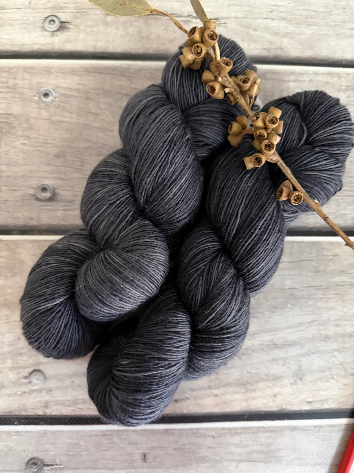 Storm Crow ooak - sw 4 ply merino single _ Pine