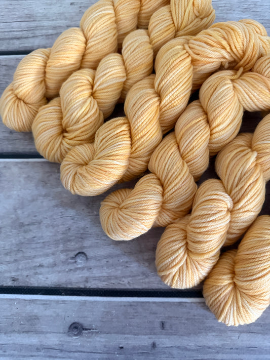 Phoenix #3 - merino/nylon, Darjeeling DK - 8 ply (50g skeins)