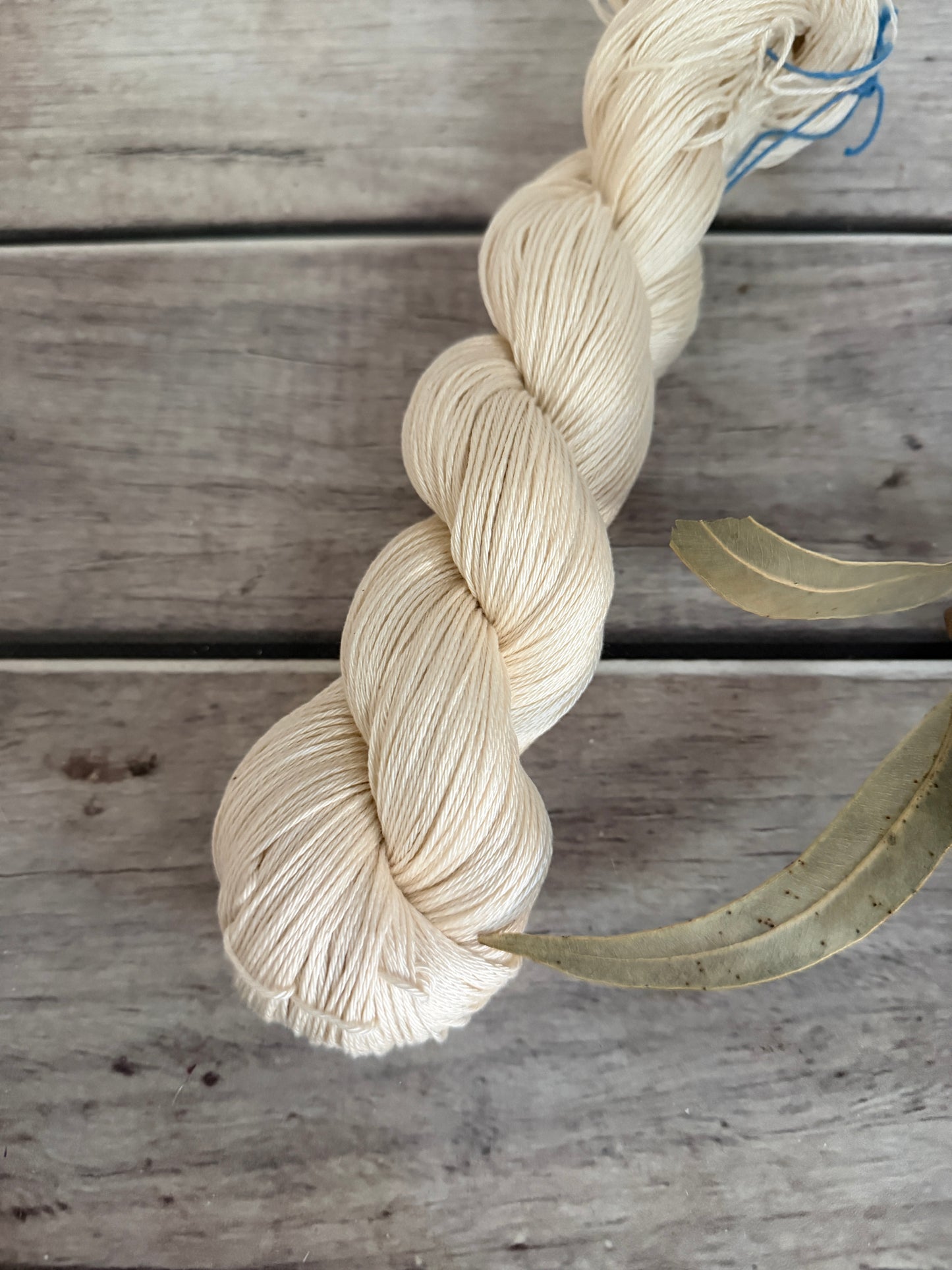 Undyed 4-ply Yarn "weishan" - 100% Pima Cotton - 100g skeins