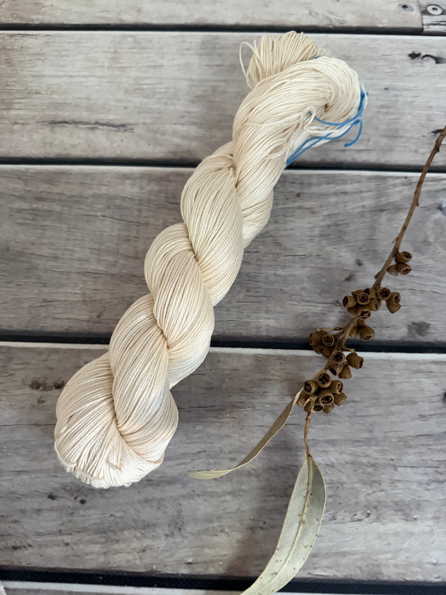 Undyed 4-ply Yarn "weishan" - 100% Pima Cotton - 100g skeins