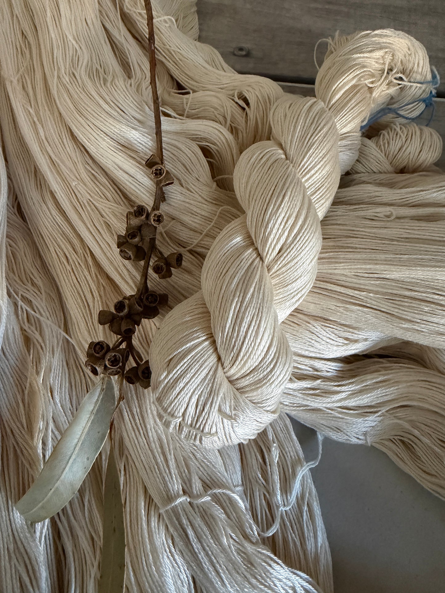 Undyed 4-ply Yarn "weishan" - 100% Pima Cotton - 100g skeins