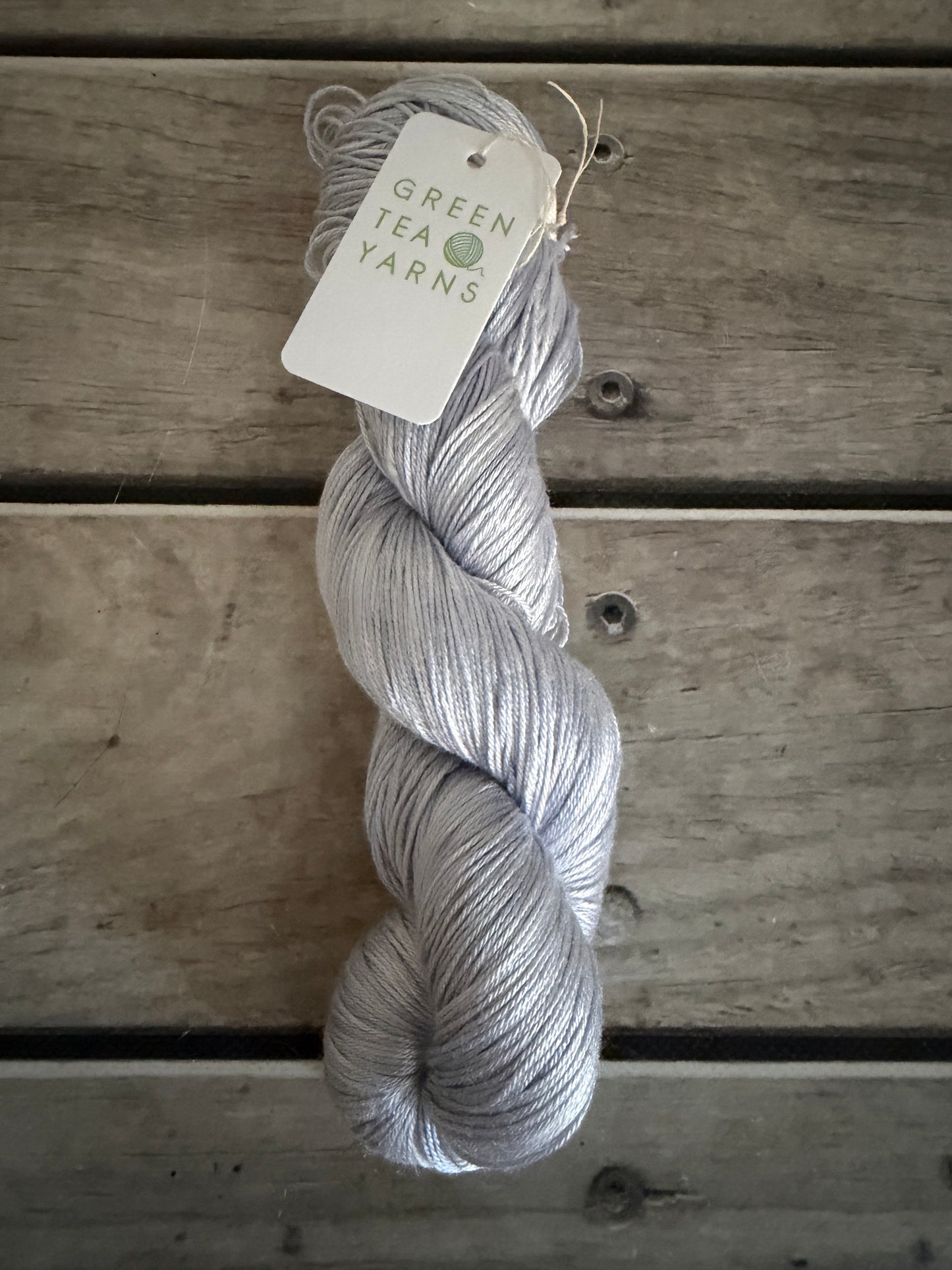 Moonlit - 4 ply in Mulberry silk - Pekoe f