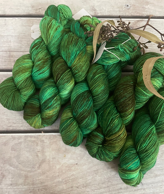 Ocean Kelp - sock yarn in merino and nylon - Darjeeling