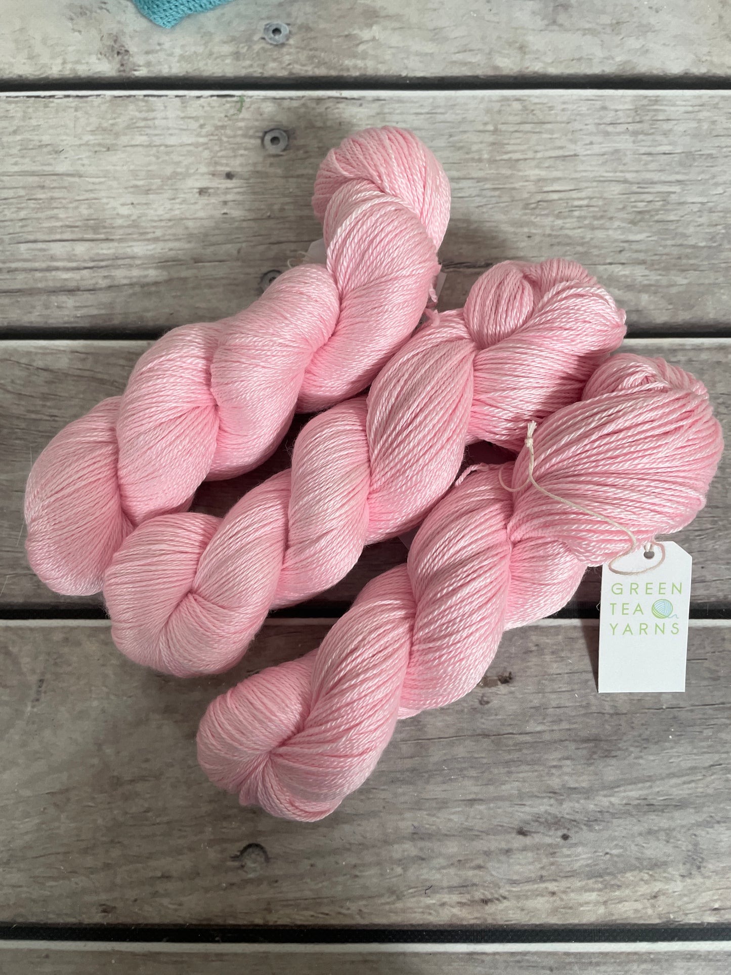 China Doll - 4 ply in silk and merino yarn - White Cloud