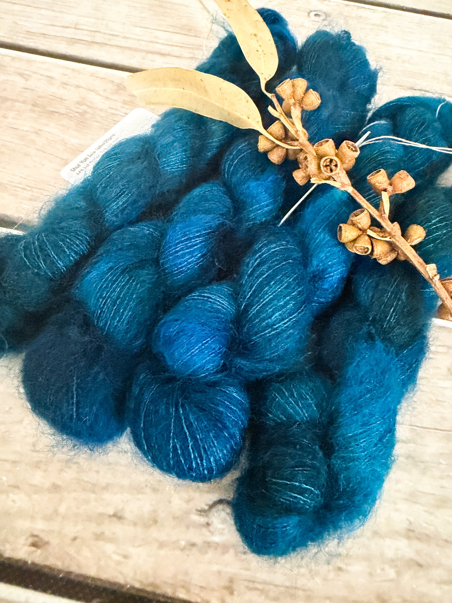 Vintage Button - 2 ply Silk / Mohair - Shui Yun (20g)