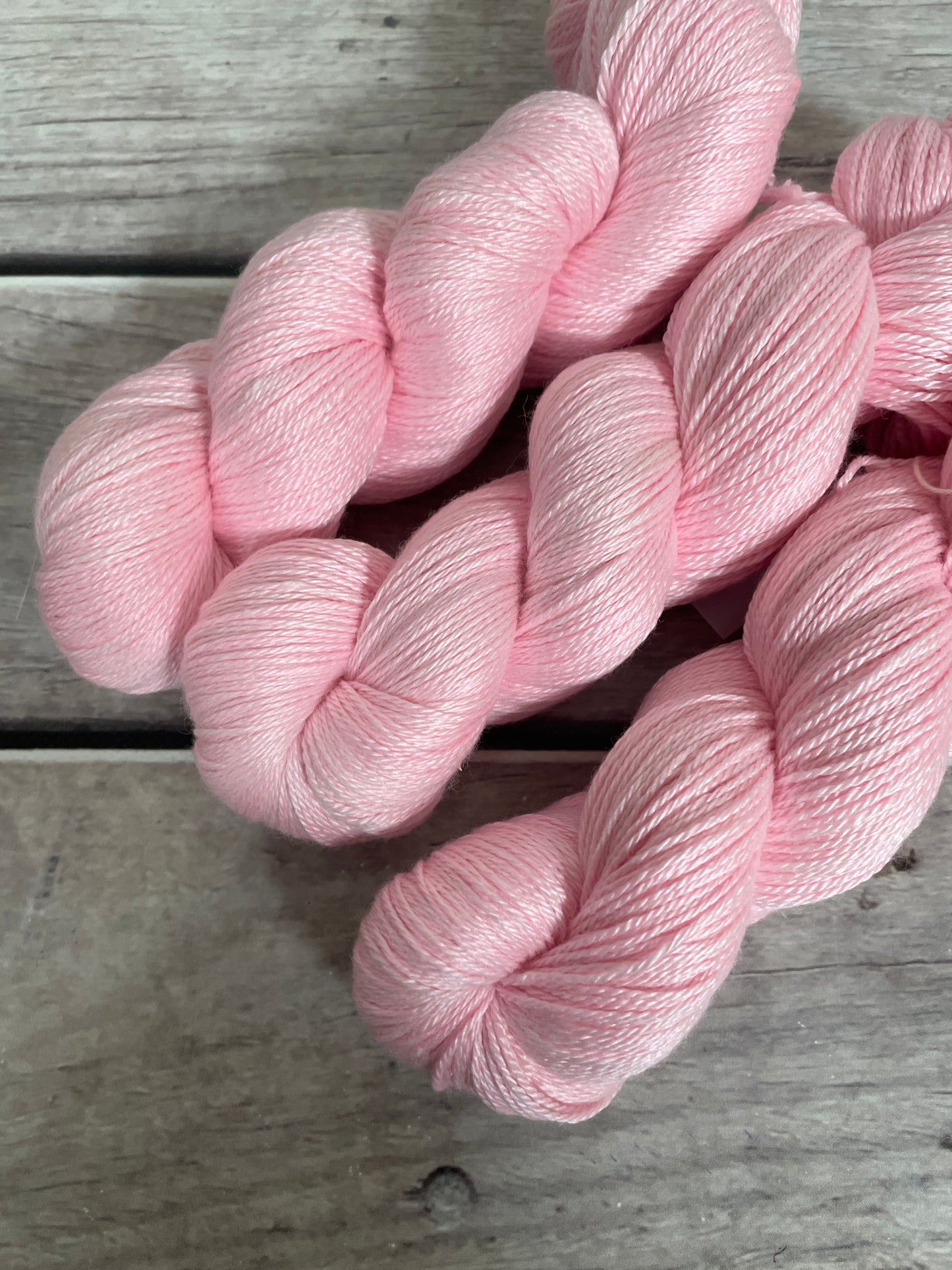 China Doll - 4 ply in silk and merino yarn - White Cloud