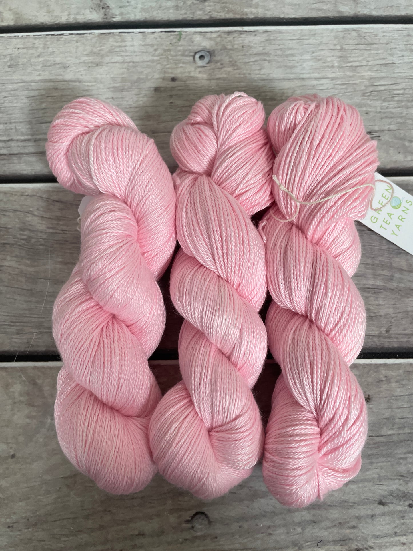 China Doll - 4 ply in silk and merino yarn - White Cloud
