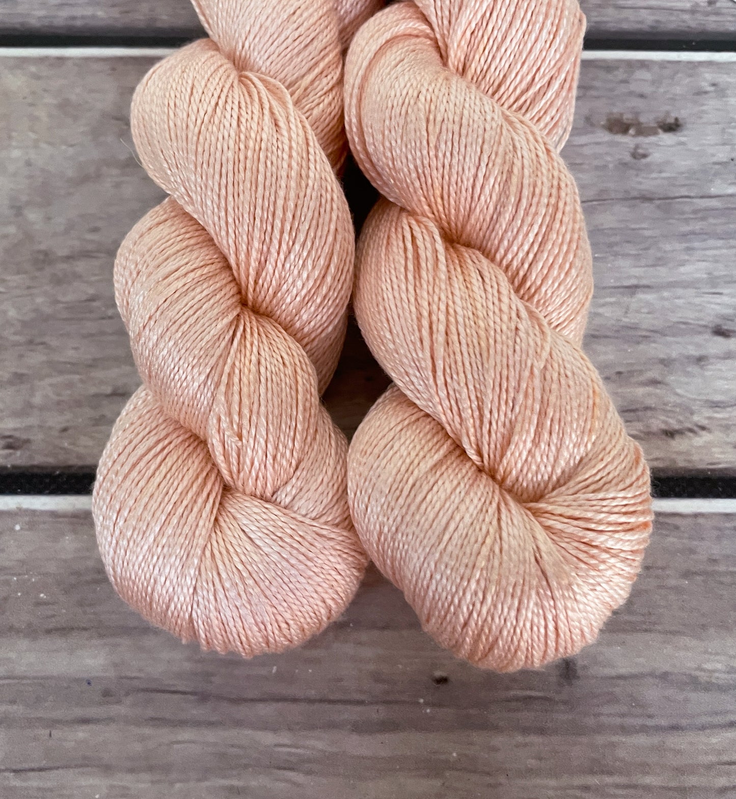 She Sells Seashells - 4 ply in Mulberry silk - Ginseng
