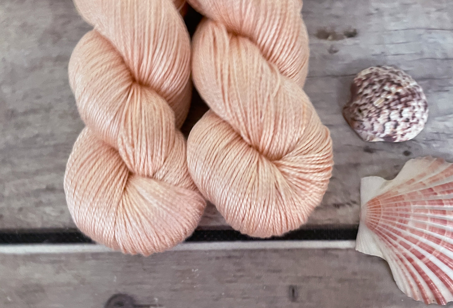 She Sells Seashells - 4 ply in Mulberry silk - Ginseng