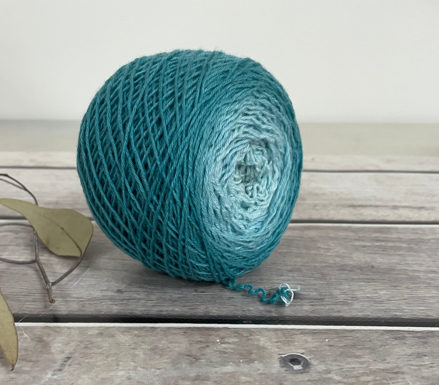 Aegean gradient ooak - 4 ply merino/nylon sock yarn - Darjeeling