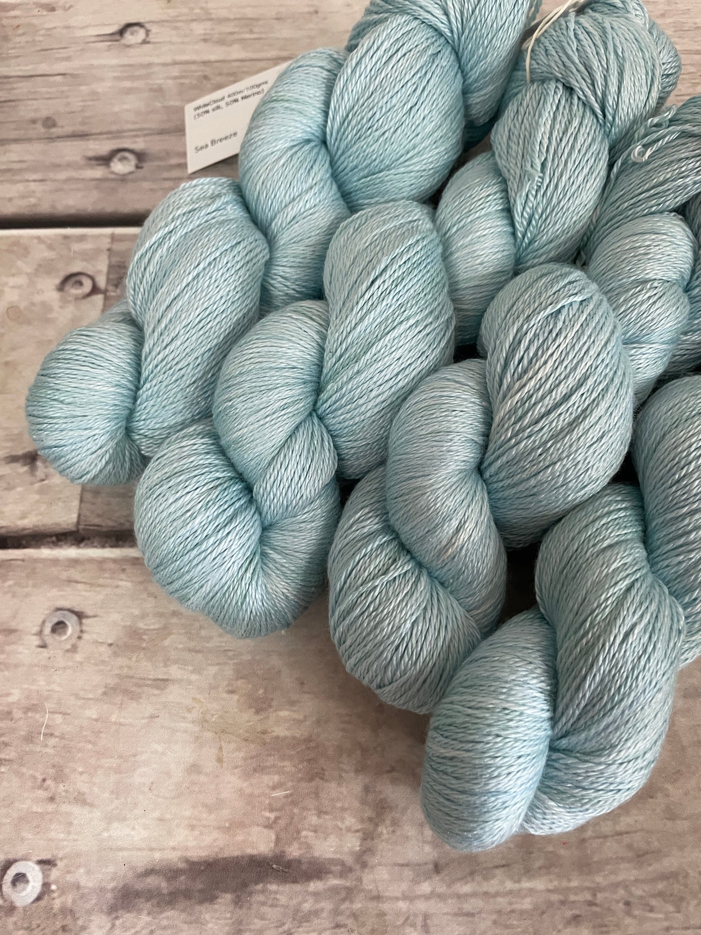 Sea Breeze - White Cloud f - 4 Ply