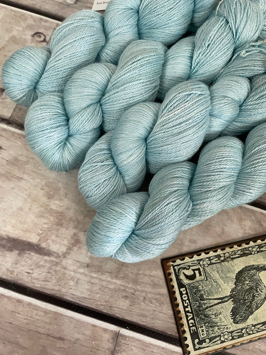 Sea Breeze - White Cloud f - 4 Ply