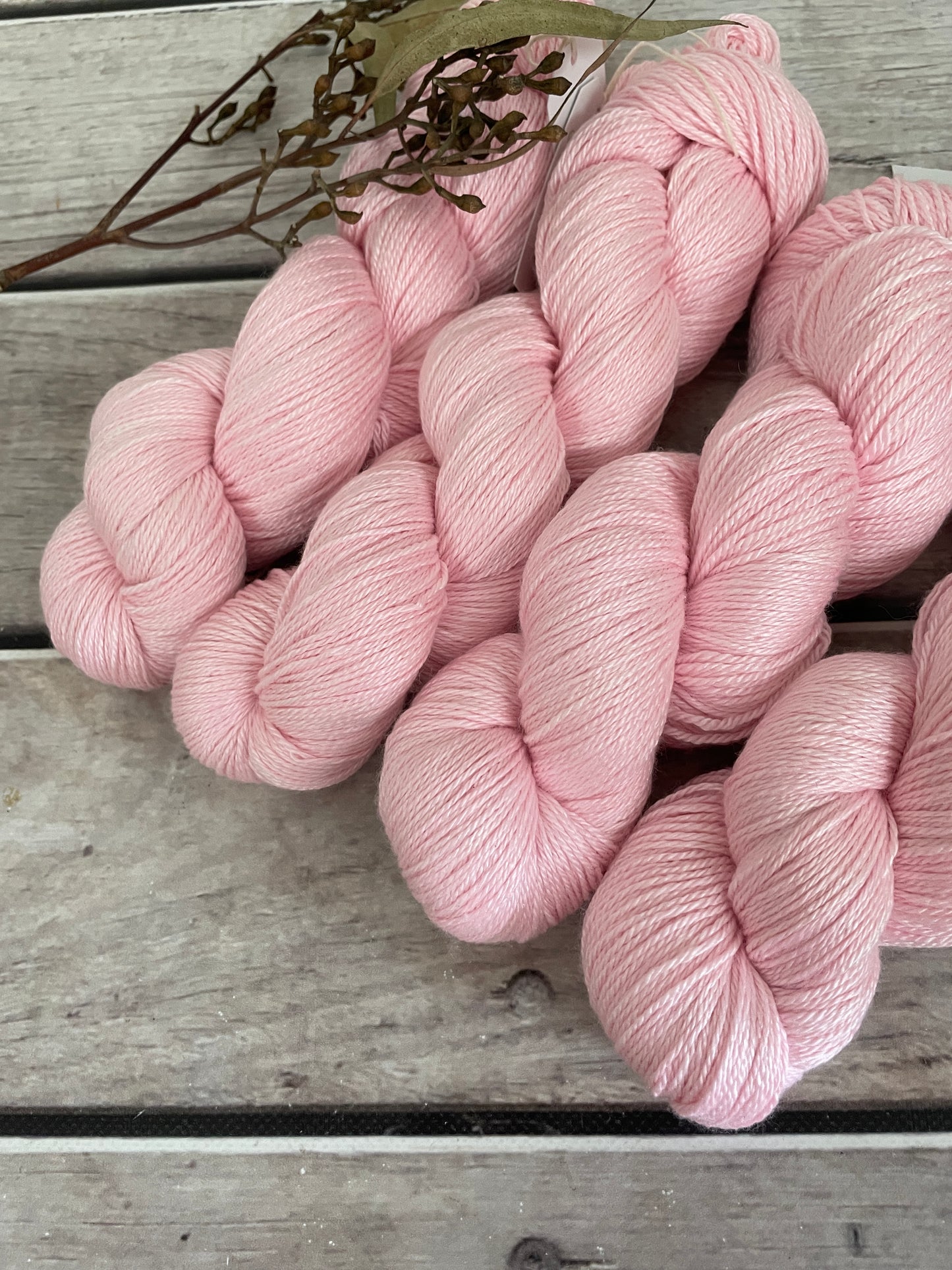 China Doll - 4 ply in silk and merino yarn - White Cloud
