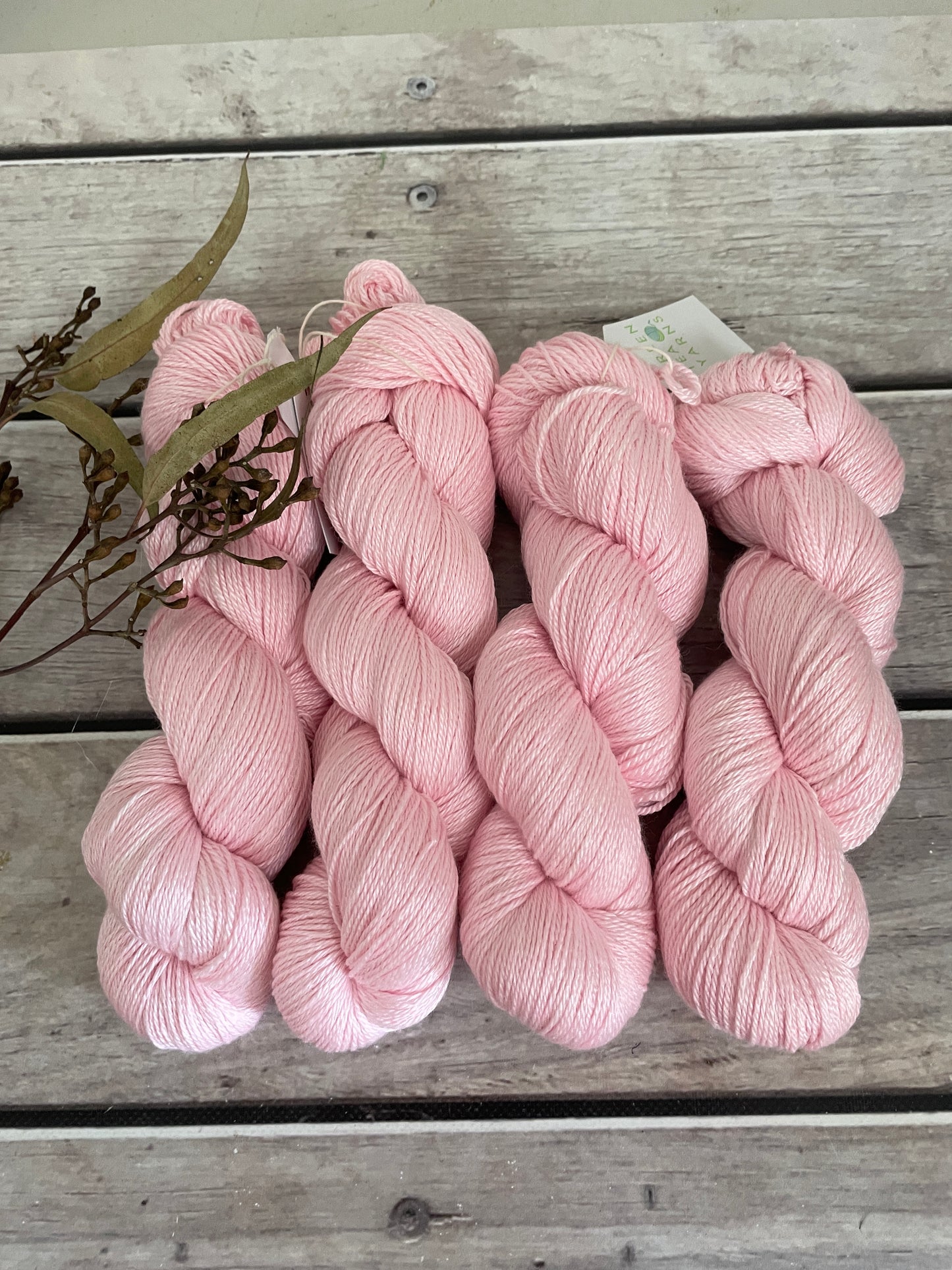 China Doll - 4 ply in silk and merino yarn - White Cloud