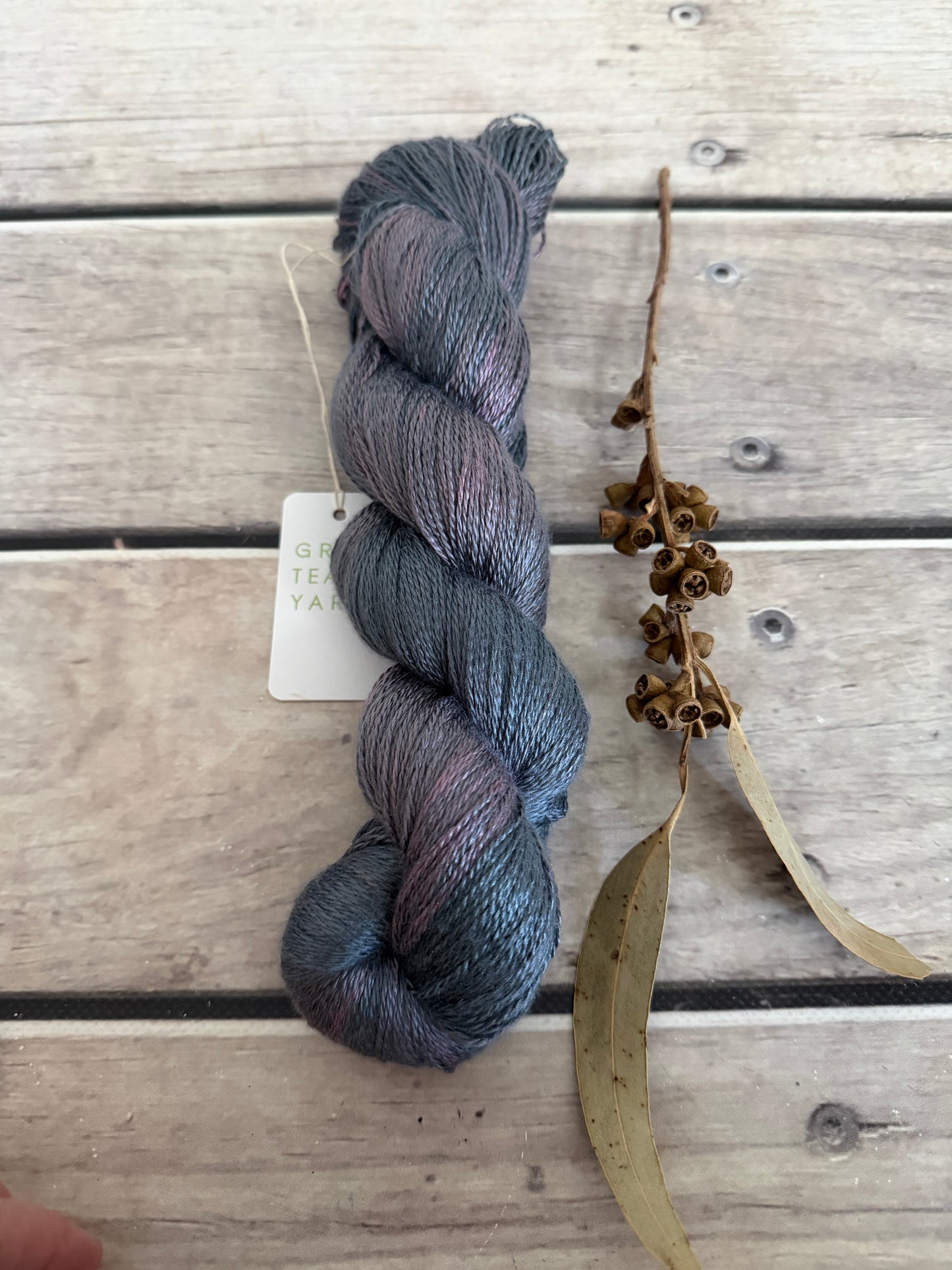Twilight Light - 3 ply in Mulberry silk - Pekoe hl
