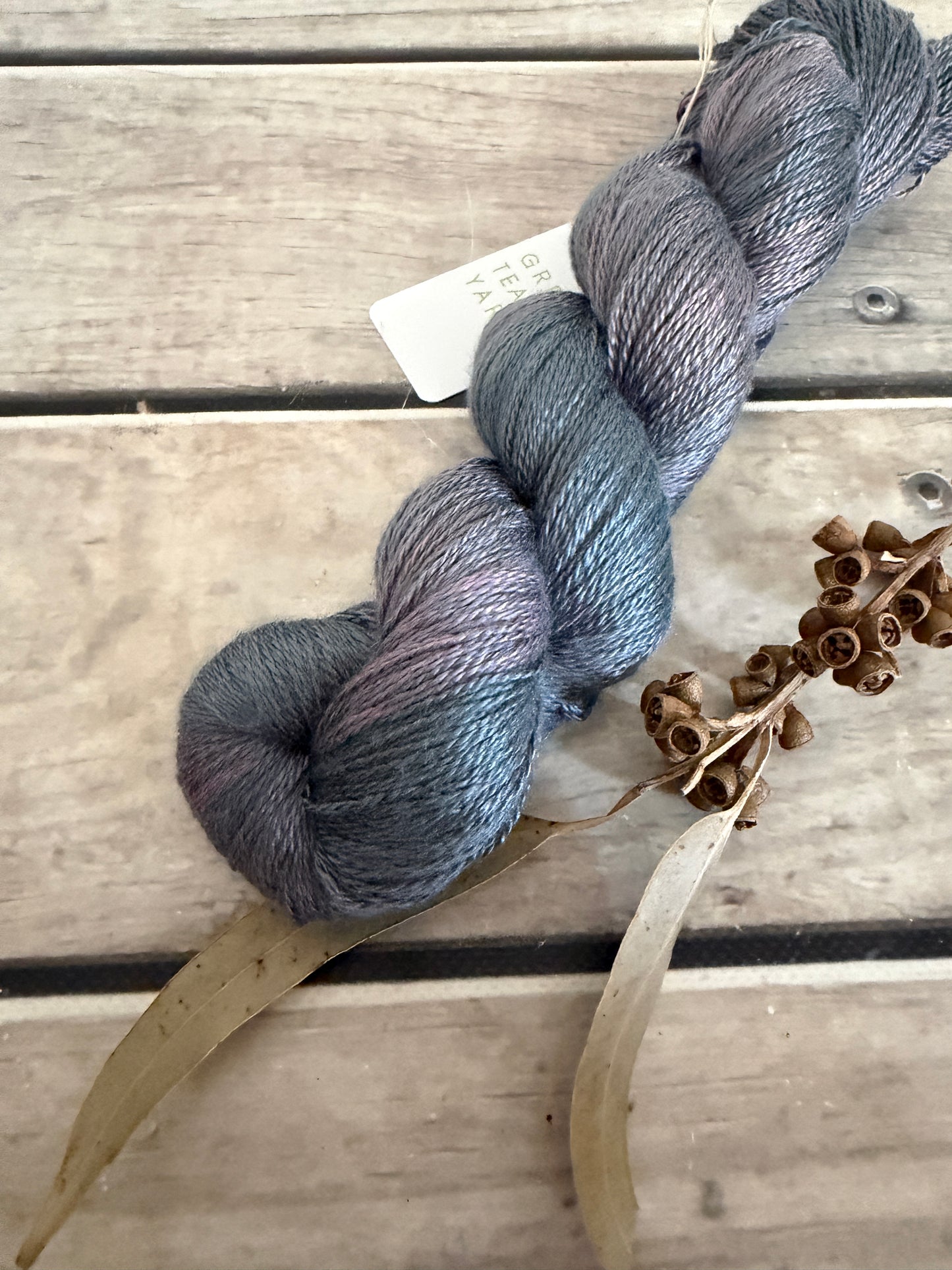 Twilight Light - 3 ply in Mulberry silk - Pekoe hl