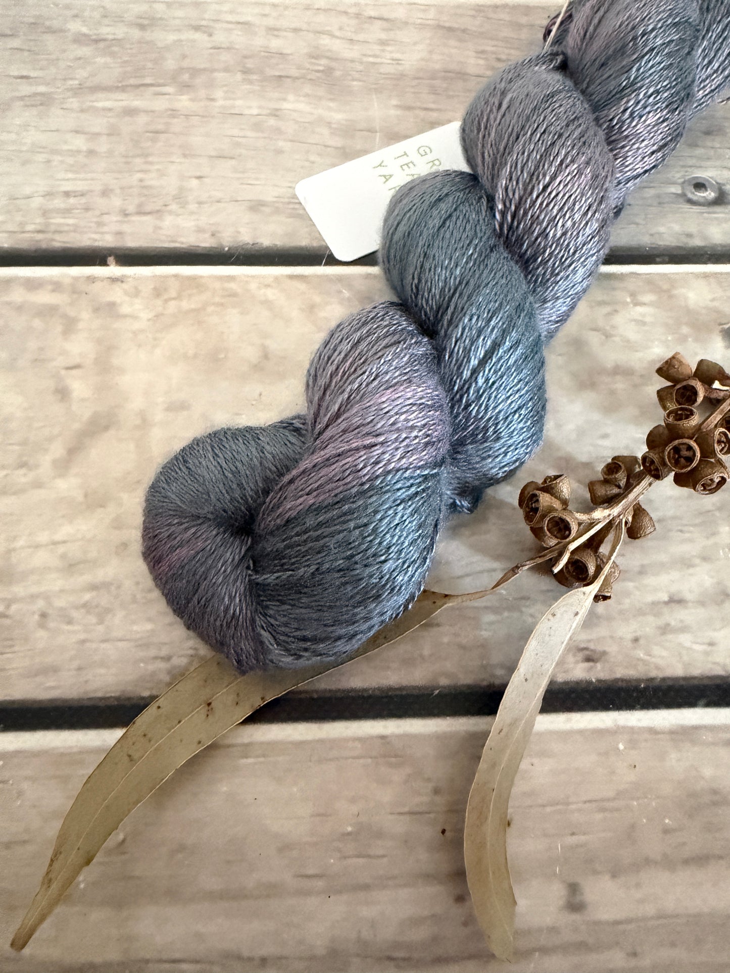 Twilight Light - 3 ply in Mulberry silk - Pekoe hl