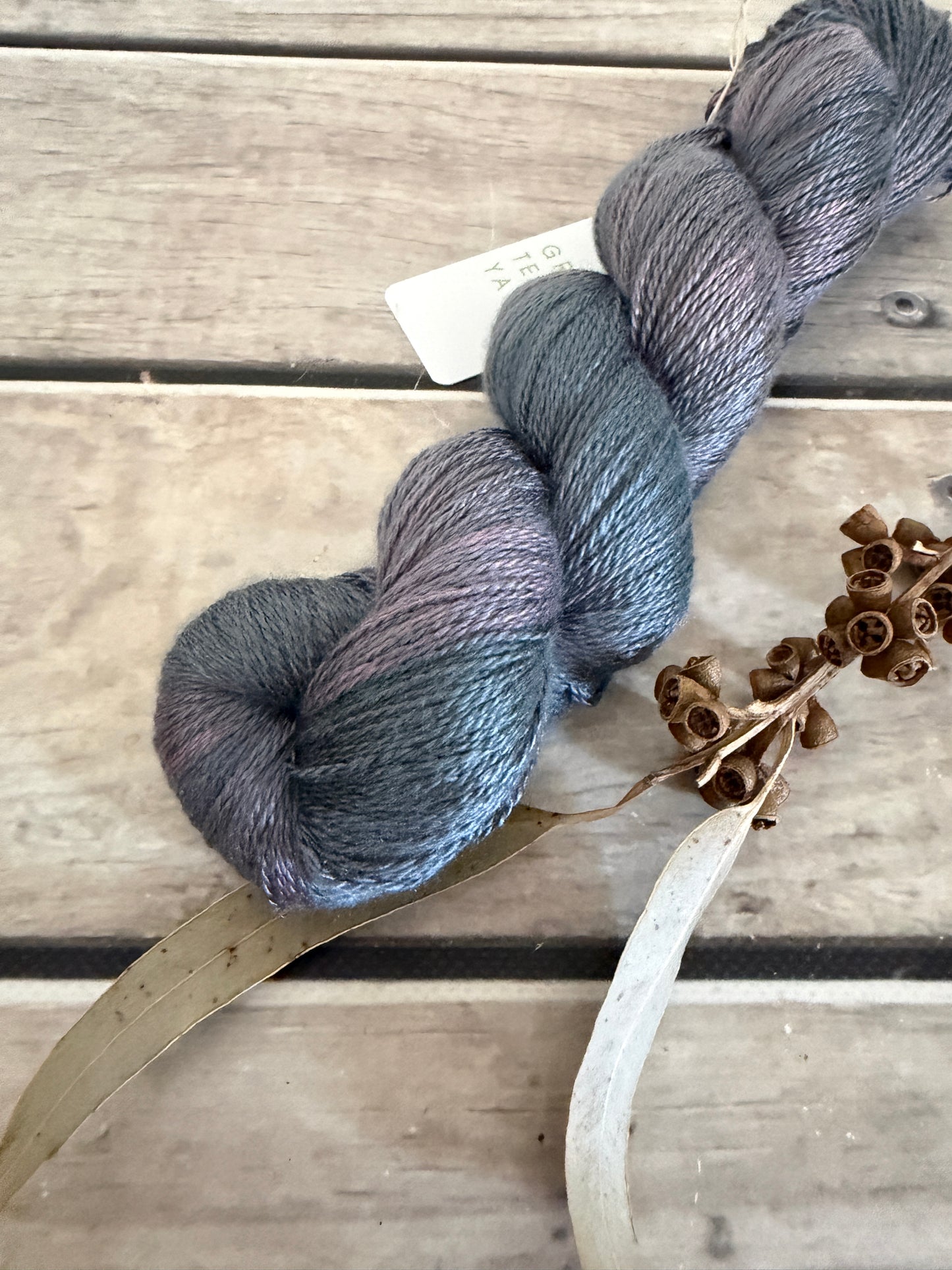 Twilight Light - 3 ply in Mulberry silk - Pekoe hl