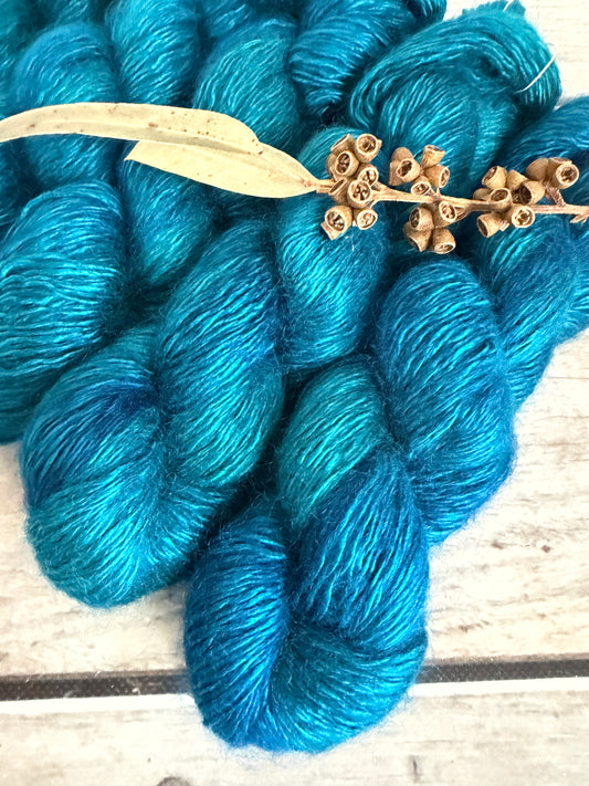 Vintage Button - 5 ply silk/mohair and nylon - Rooibos