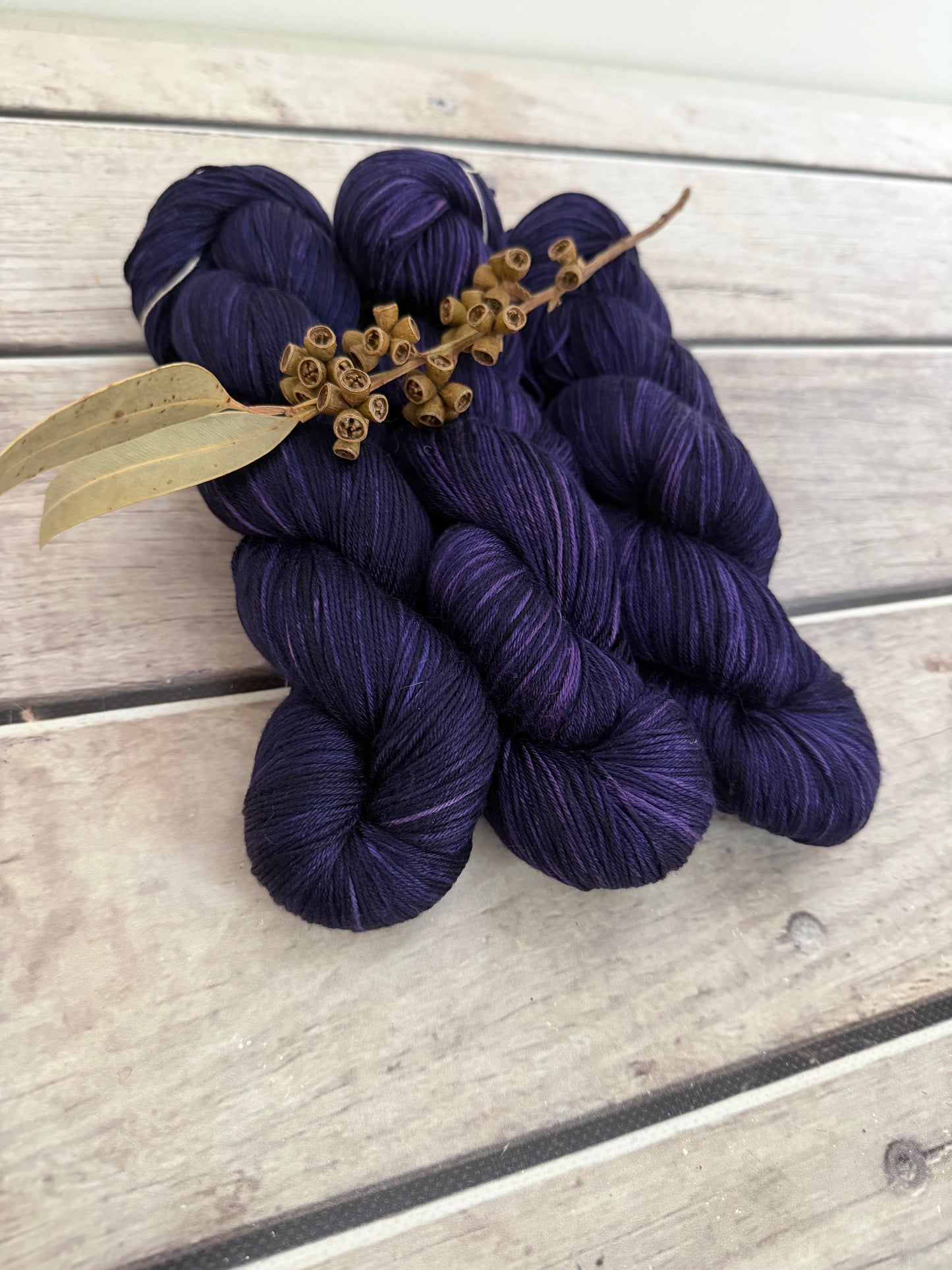 Percy's Purple - 4 ply Mulberry silk - Pekoe f