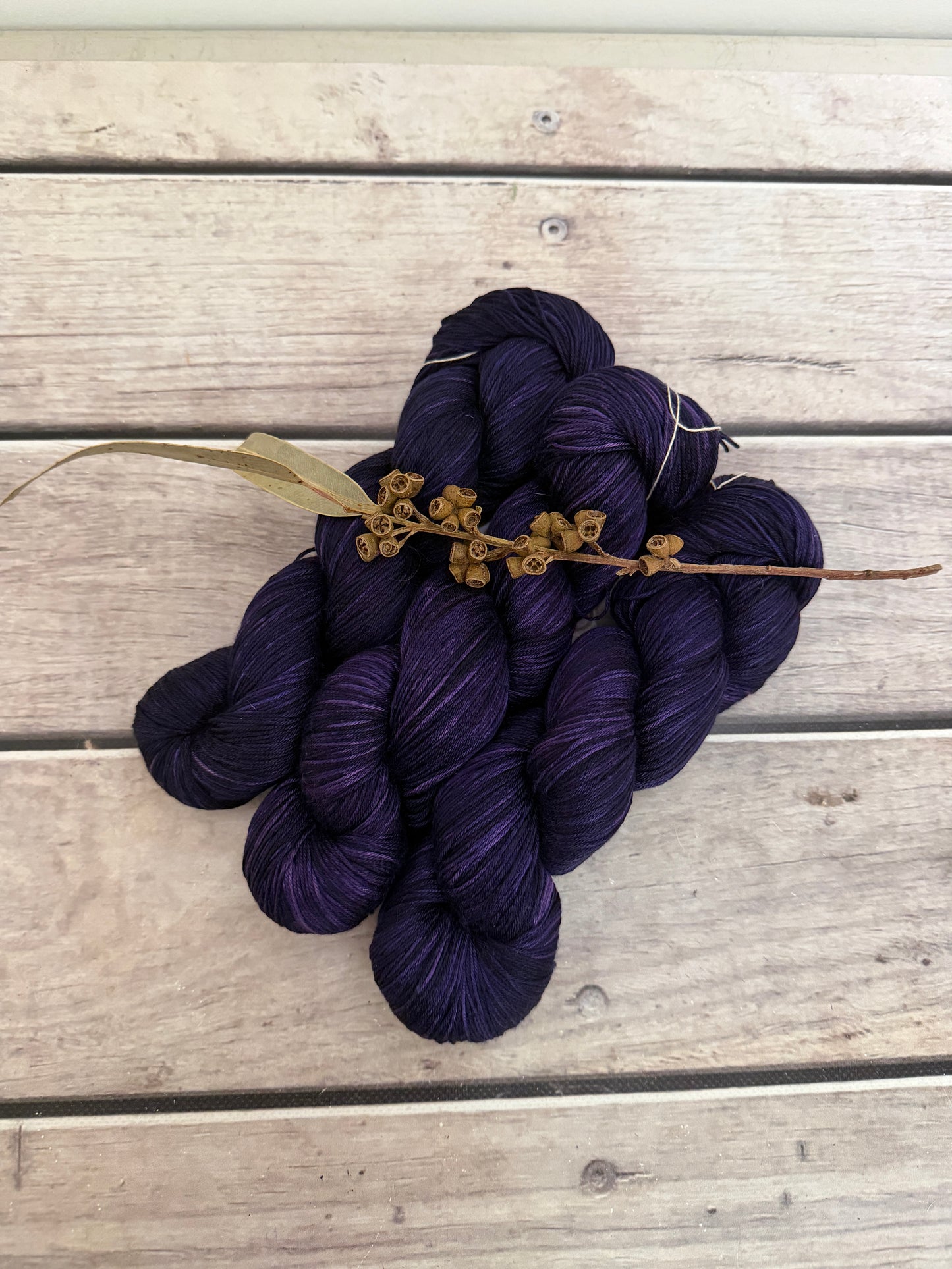 Percy's Purple - 4 ply Mulberry silk - Pekoe f