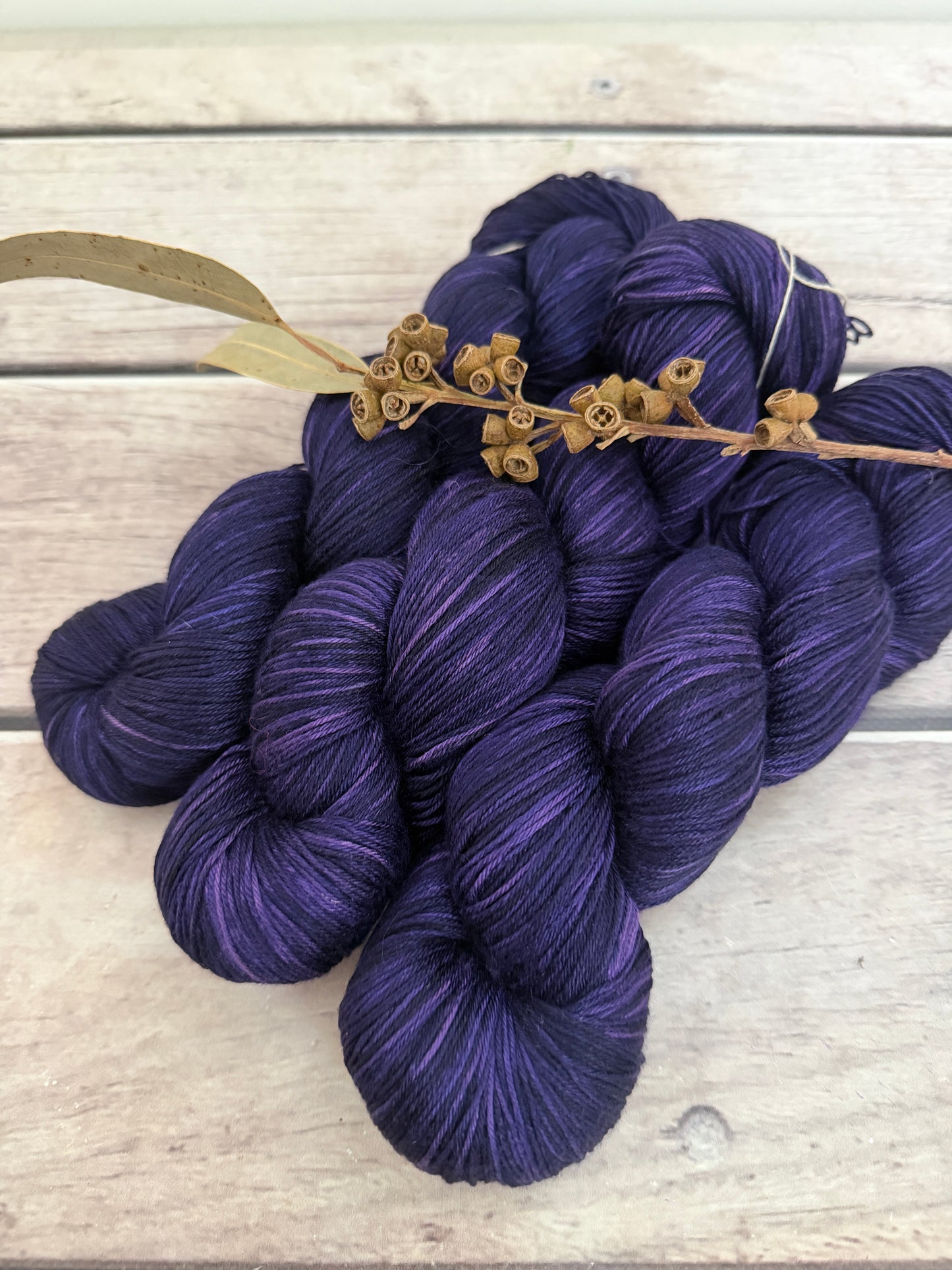 Percy's Purple - 4 ply Mulberry silk - Pekoe f