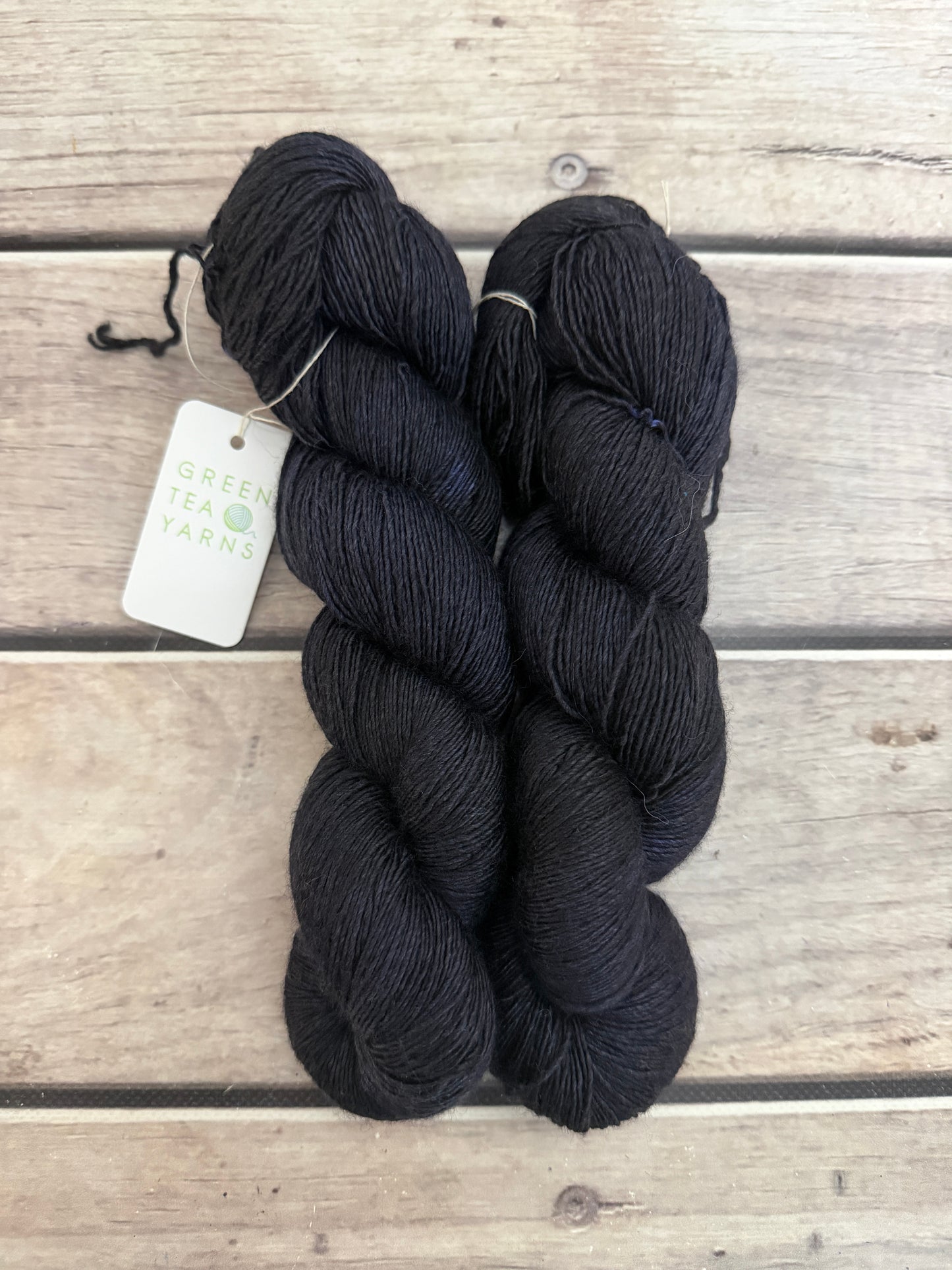 Dark Night on Merino and Silk 4 ply single - Osmanthus