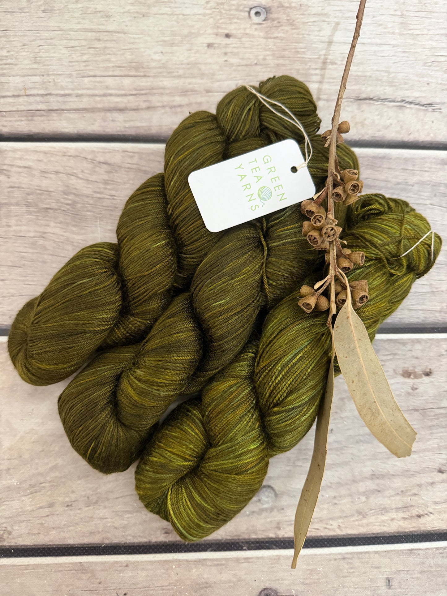 Banksia - 4 ply in Mulberry silk - Pekoe f