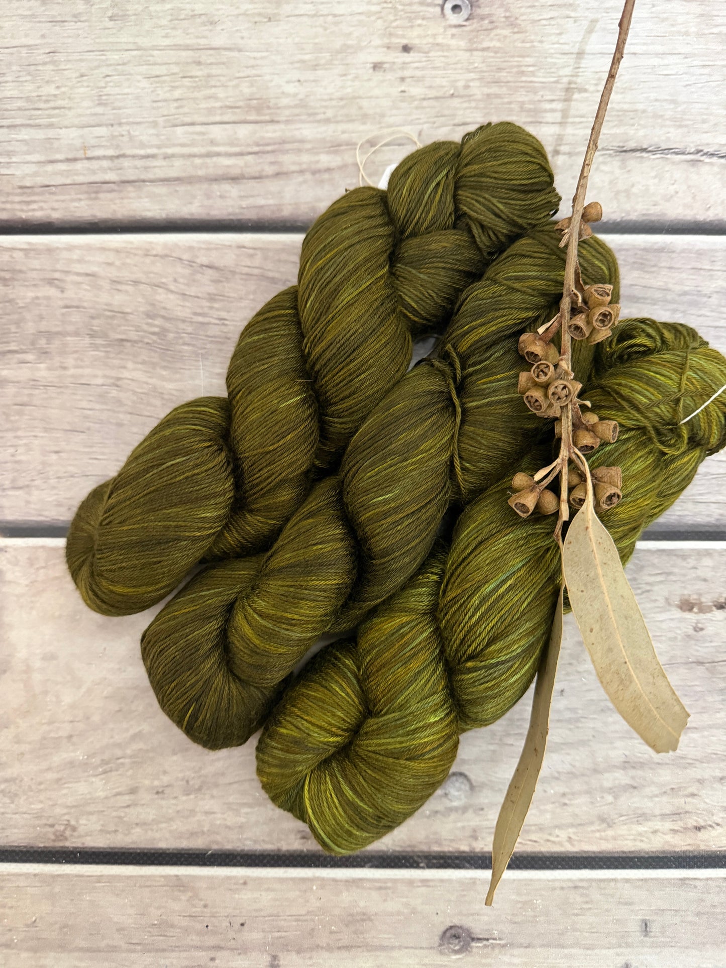 Banksia - 4 ply in Mulberry silk - Pekoe f