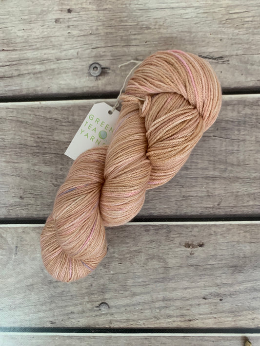 Rose Gold - 4ply/fingering - silk and merino yarn - Jasmin 4