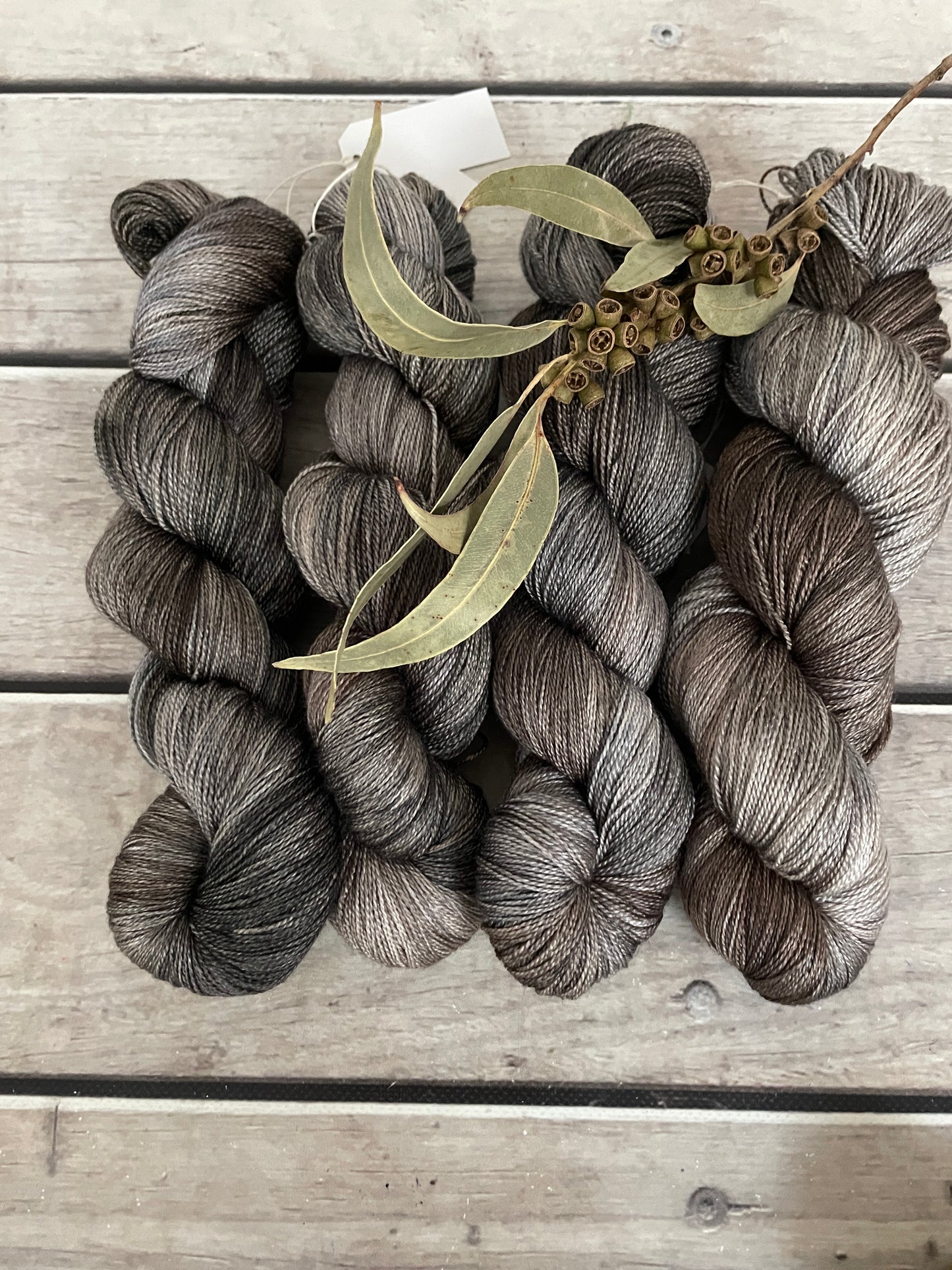 Pale Peat - Merino/silk - 2 Ply - Jasmin2