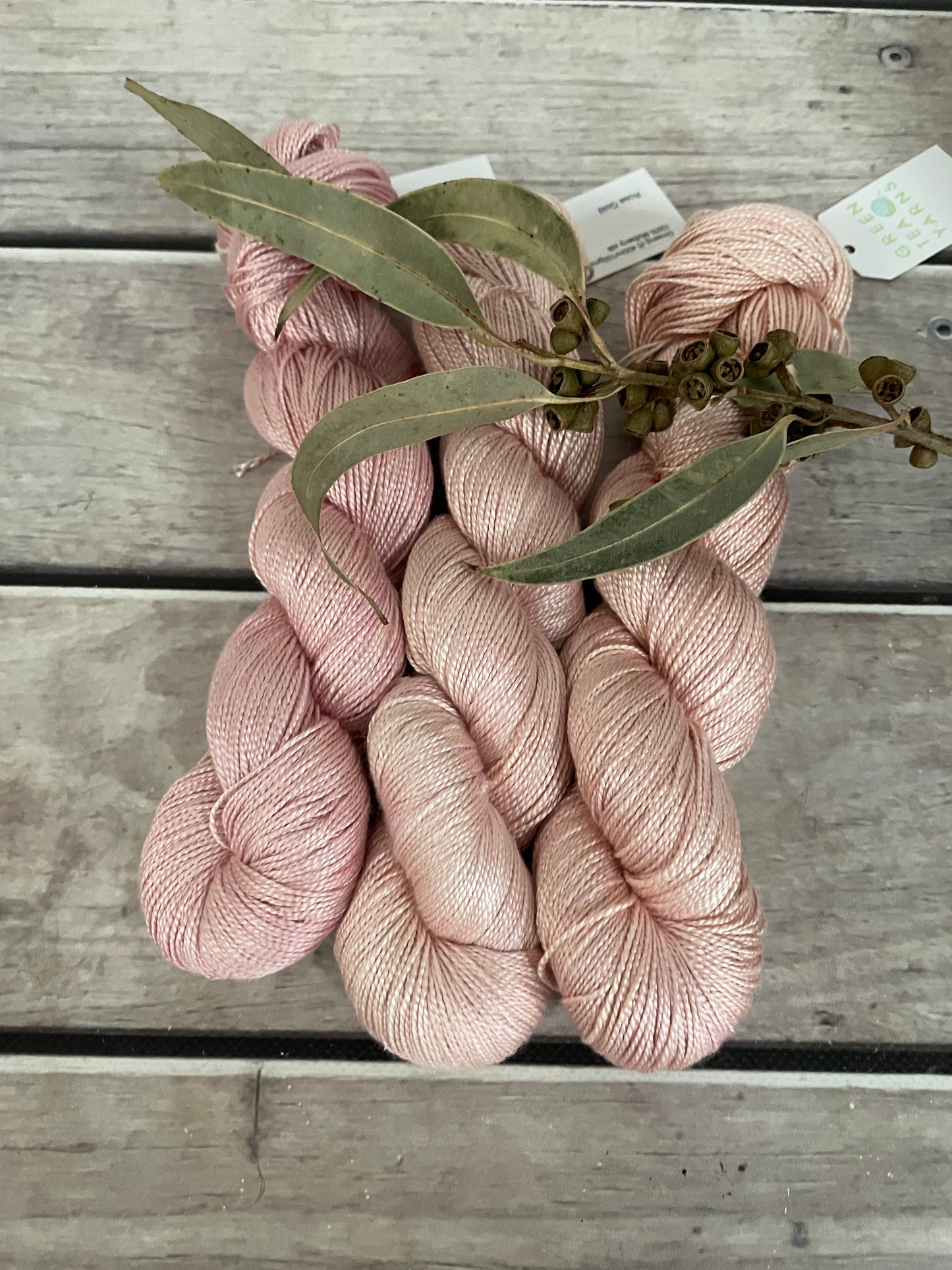 She Sells Seashells - 4 ply in Mulberry silk - Ginseng