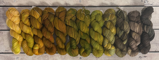 Golden Green Gryphon - full skein kit