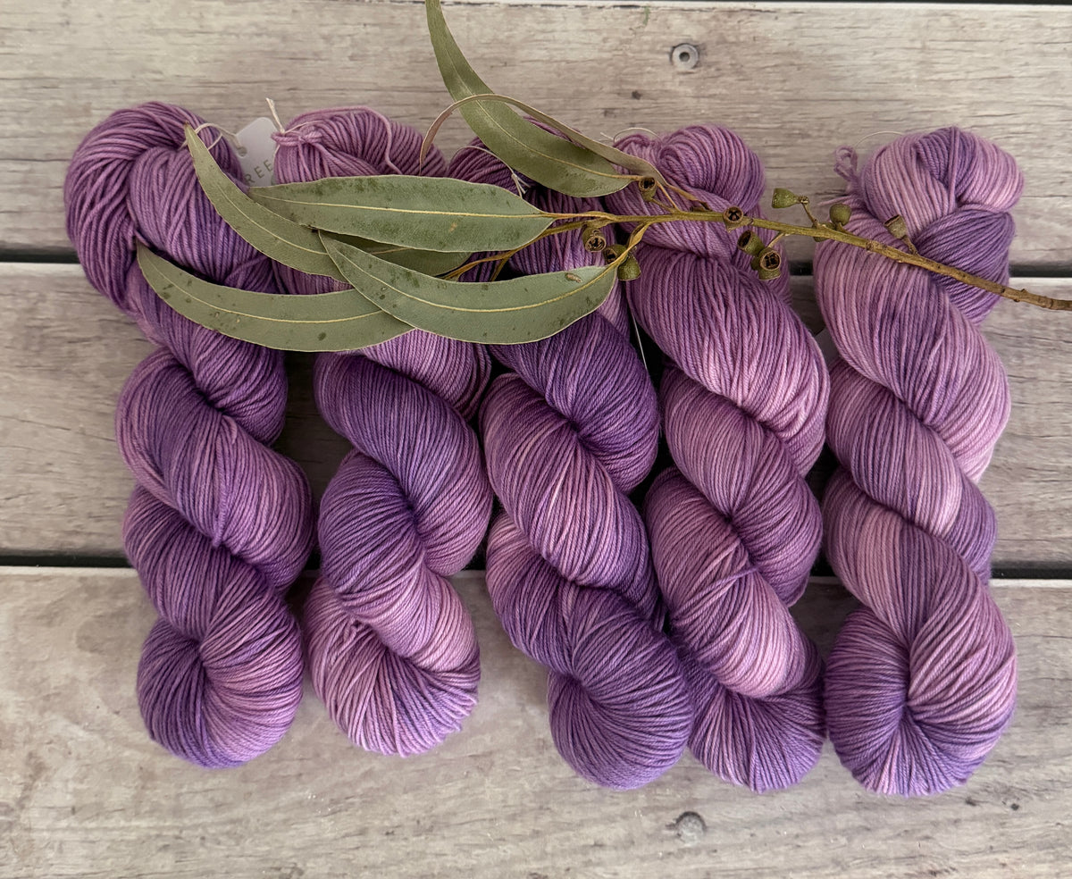 Lilac Blush ooak - 4 ply merino/ nylon sock yarn- Darjeeling