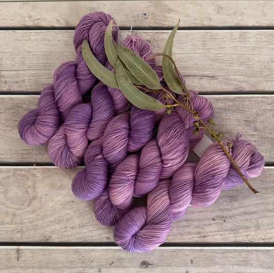 Lilac Blush ooak - 4 ply merino/ nylon sock yarn- Darjeeling