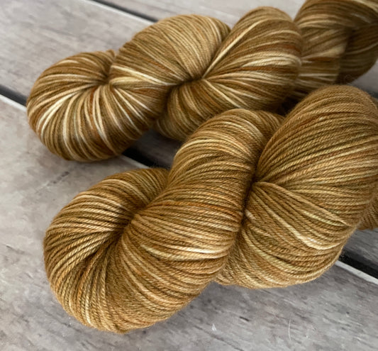 Honeybush ooak  - Darjeeling sock yarn - 4 ply