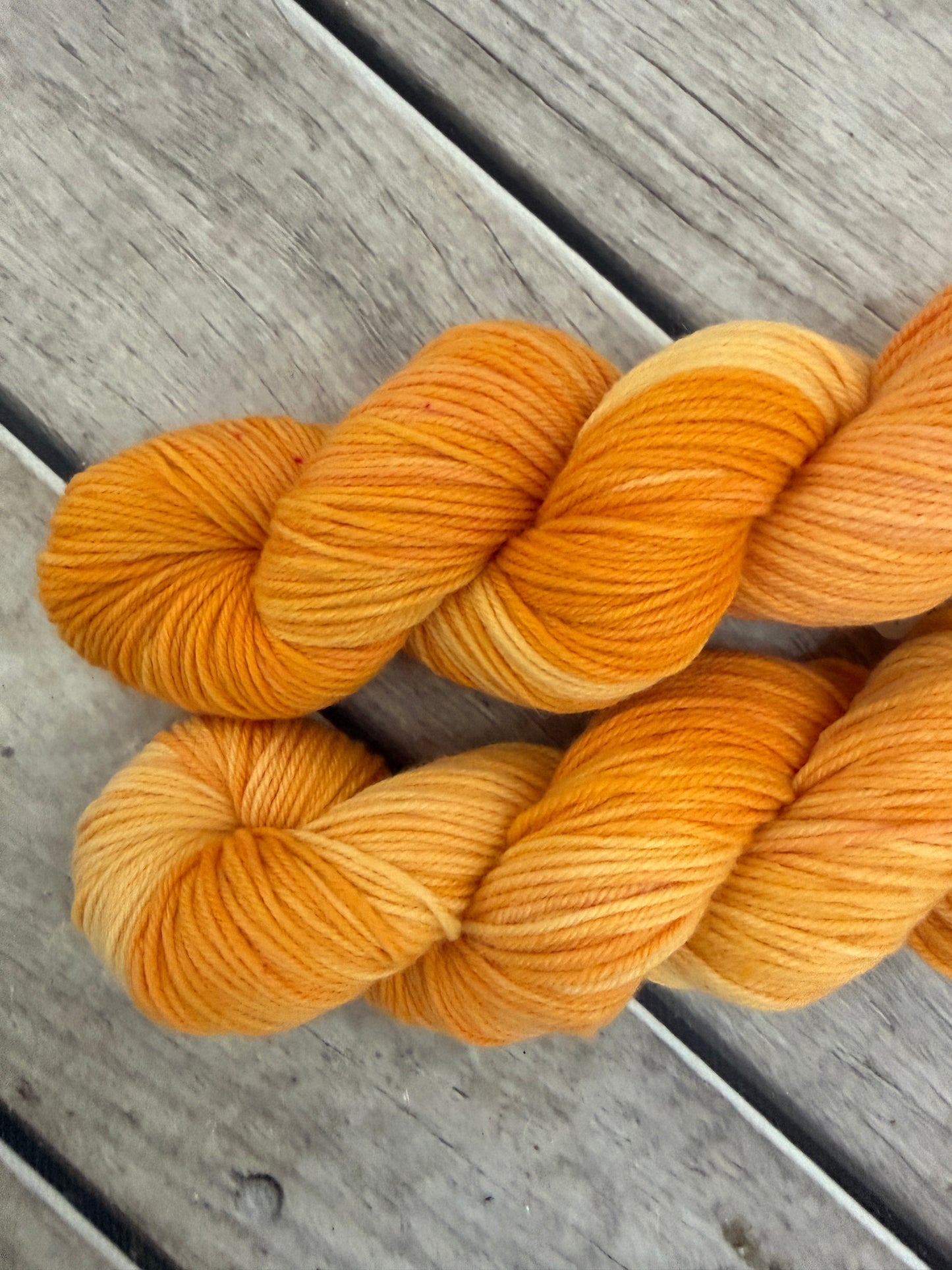 Phoenix 1 - Darjeeling DK sock yarn - 8 ply