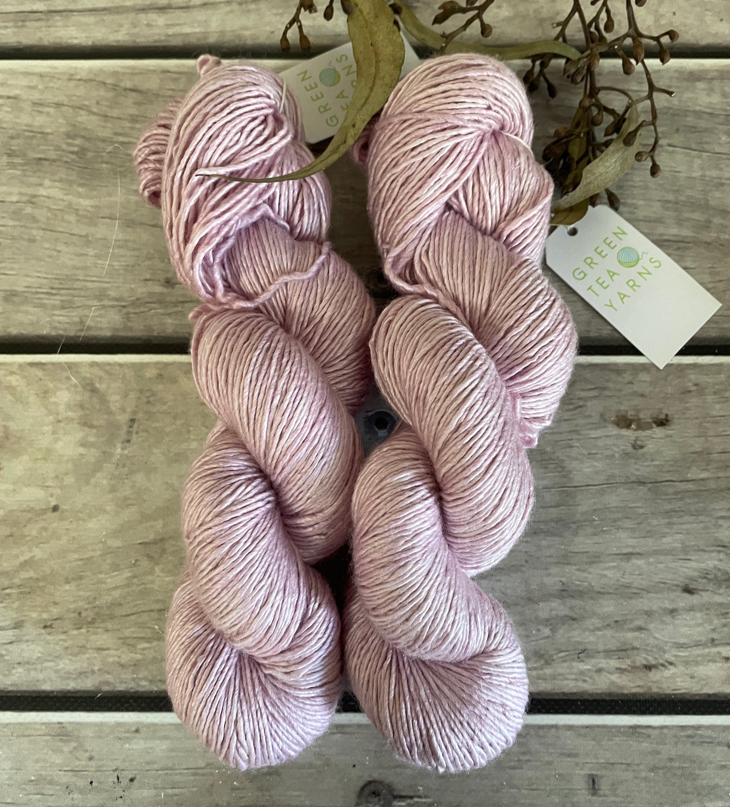 Soft Rose - 8 ply in Mulberry silk and Merino singles yarn - Osmanthus 8